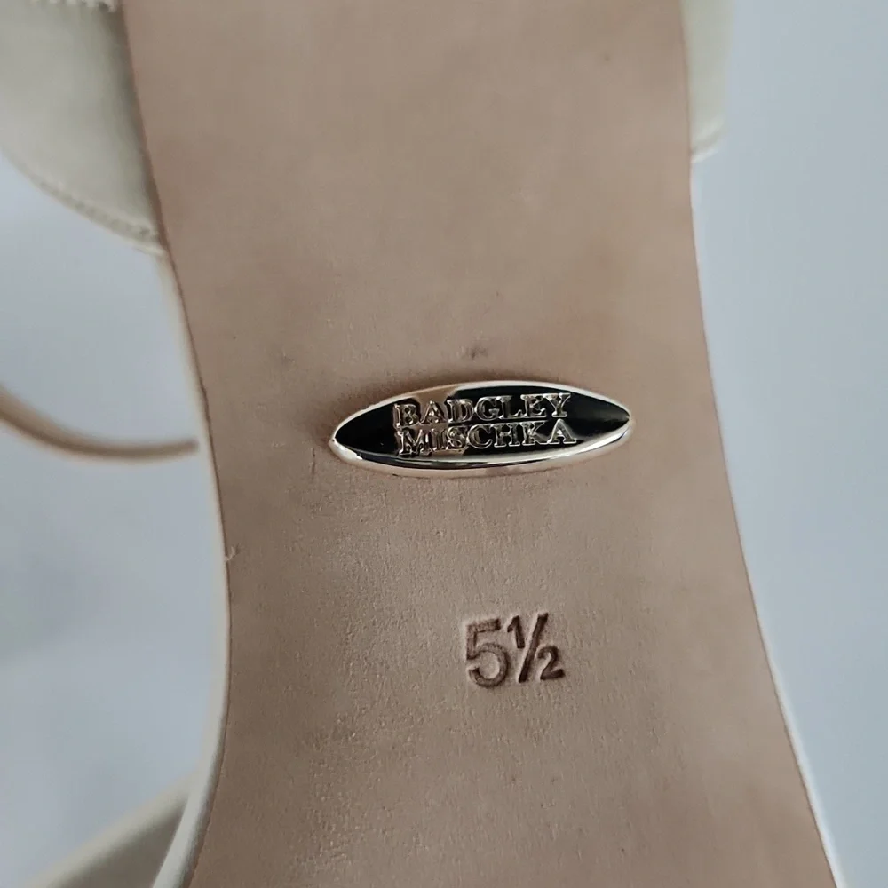 Badgley Mischka Samantha Embellished Satin Sandals $215 5.5 - Picture 11 of 13